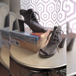 Bella Vita Purality Spring Bootie